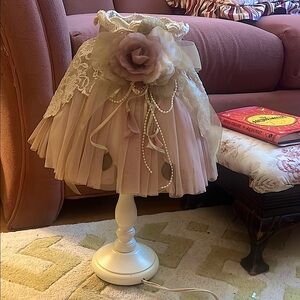 Shabby chic Vintage Pink Lace Table Lamp
